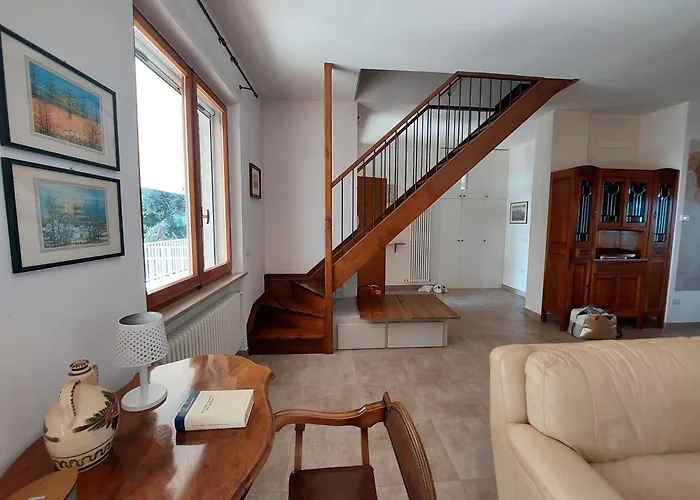 Countryshore Apartment *